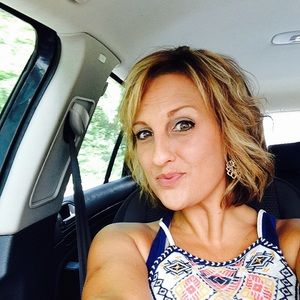 Meet your Posher, Carla